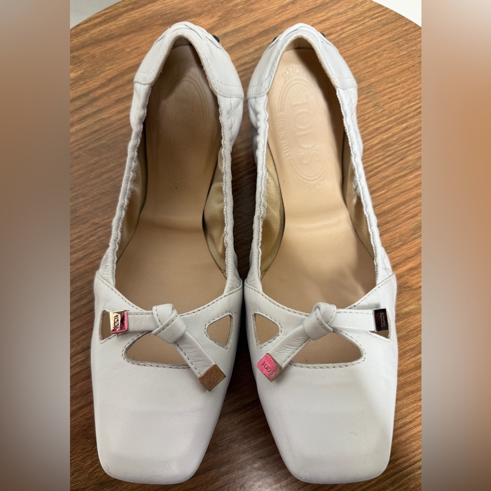 TOD’S White Leather Degas W Ballerina Flat Loafer Square Toe w Tassel